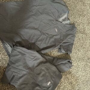 Figs Unisex V-Neck Scrub Top in Charcoal Gray